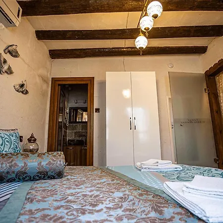 Seval White House Kapadokya Konukevi 3*